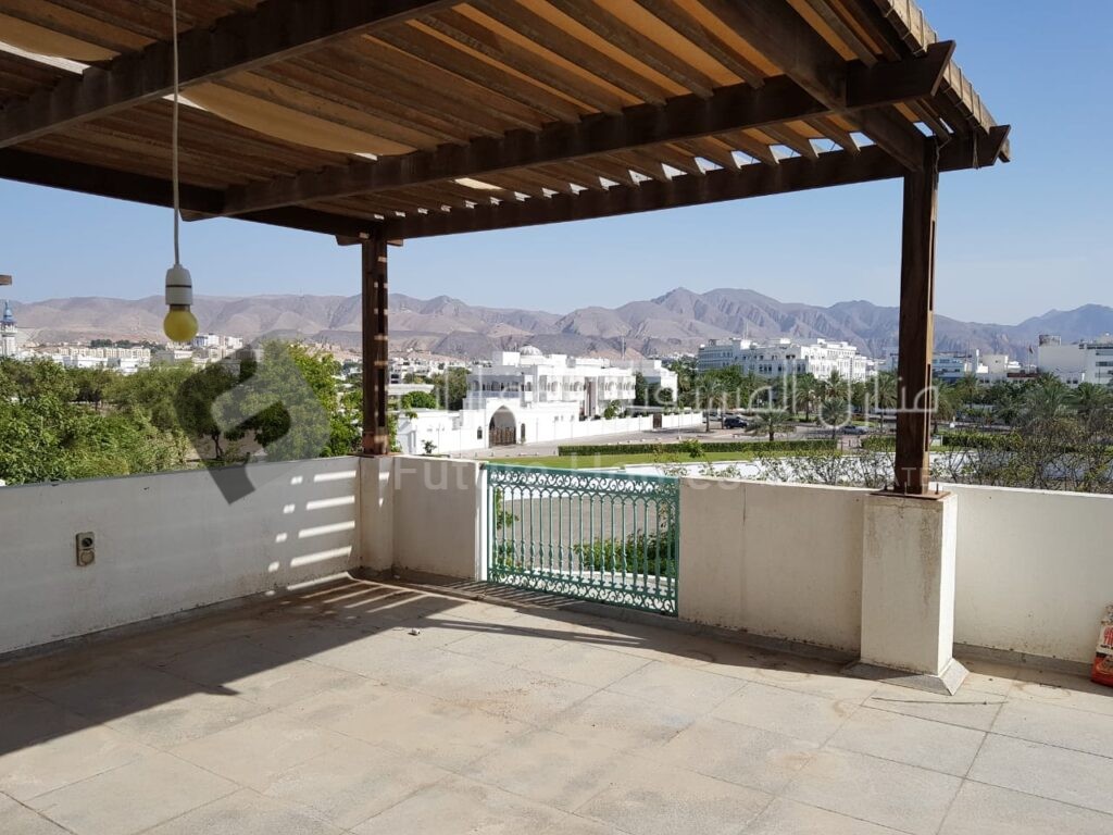 3 BHK apartment near Qurum beach