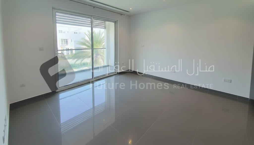 Private balcony in apartment for rent Al Mouj