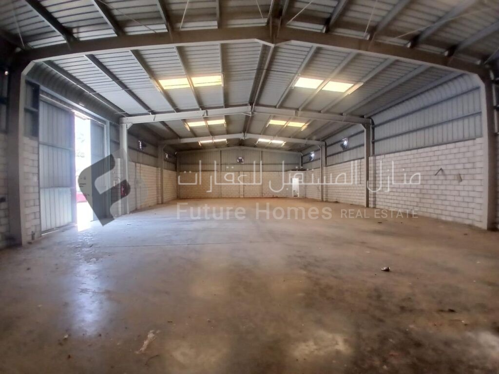 warehouse with 3-phase electricity